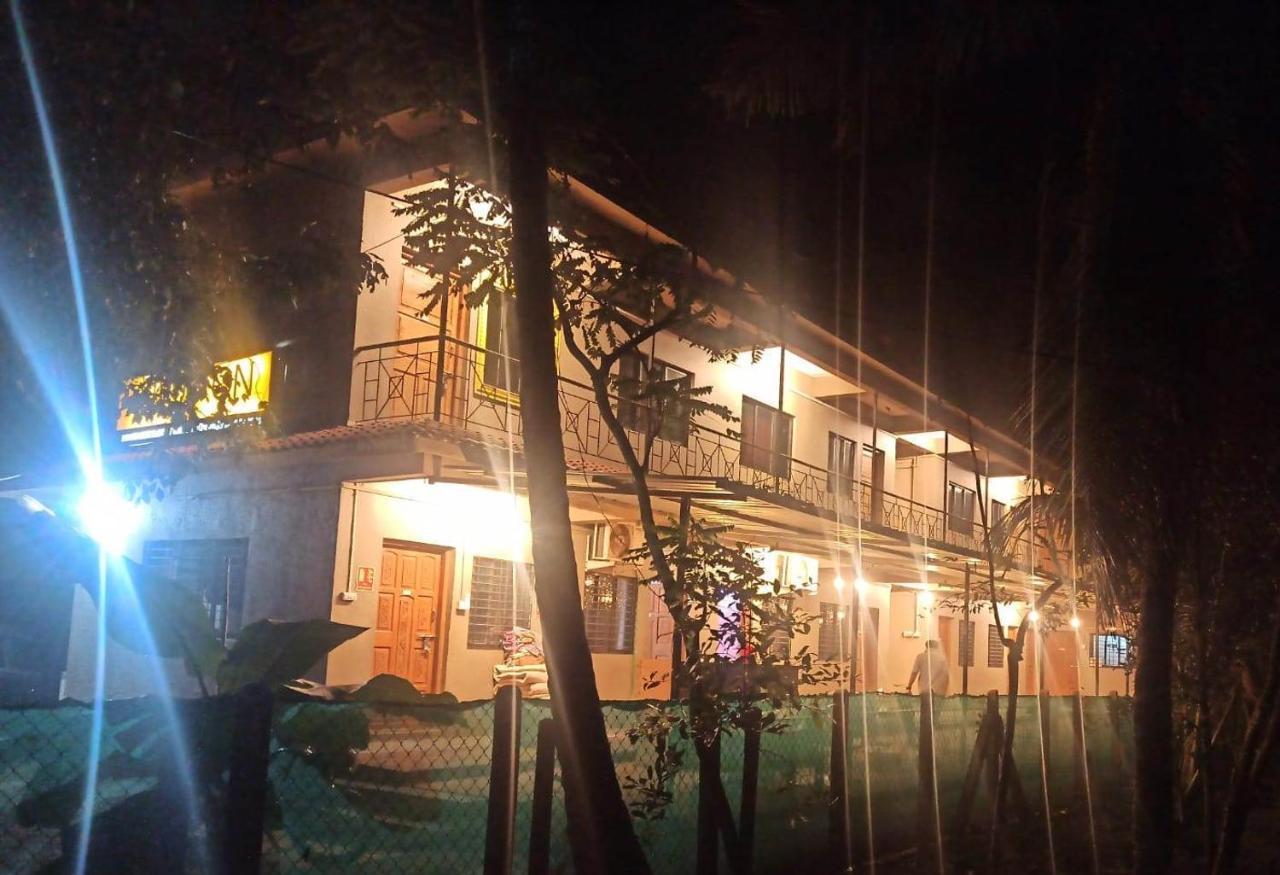 Dlite Beach Grove Cottages Alībāg Exterior foto